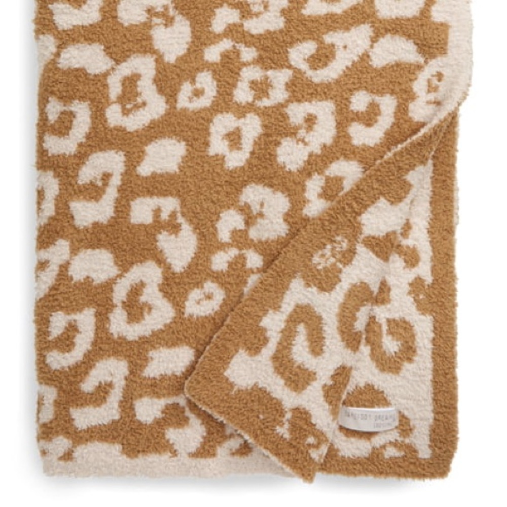 BRAND NEW BAREFOOT DREAMS BLANKET!!!